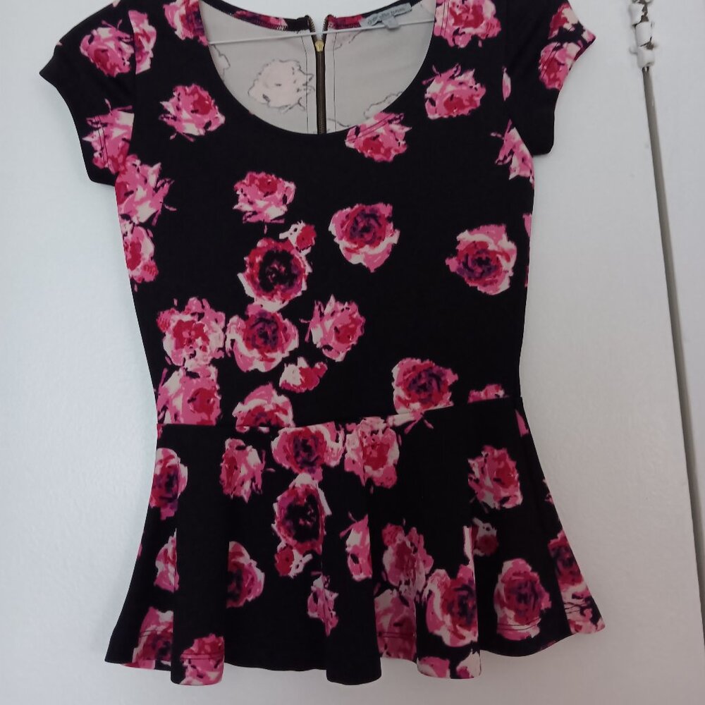 Charlotte Russe black floral pattern peplum top
